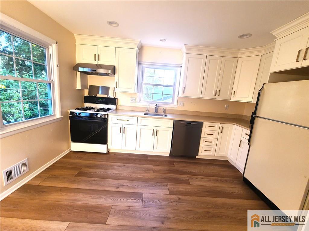 8 Windy Hill Road Metuchen, NJ 08840 - Photo 17 of 51