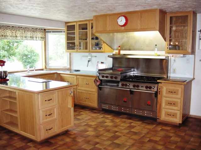 7526 East Bigelow Gulch Road Spokane, WA 99217 - Photo 2 of 9 Gallery Image 2