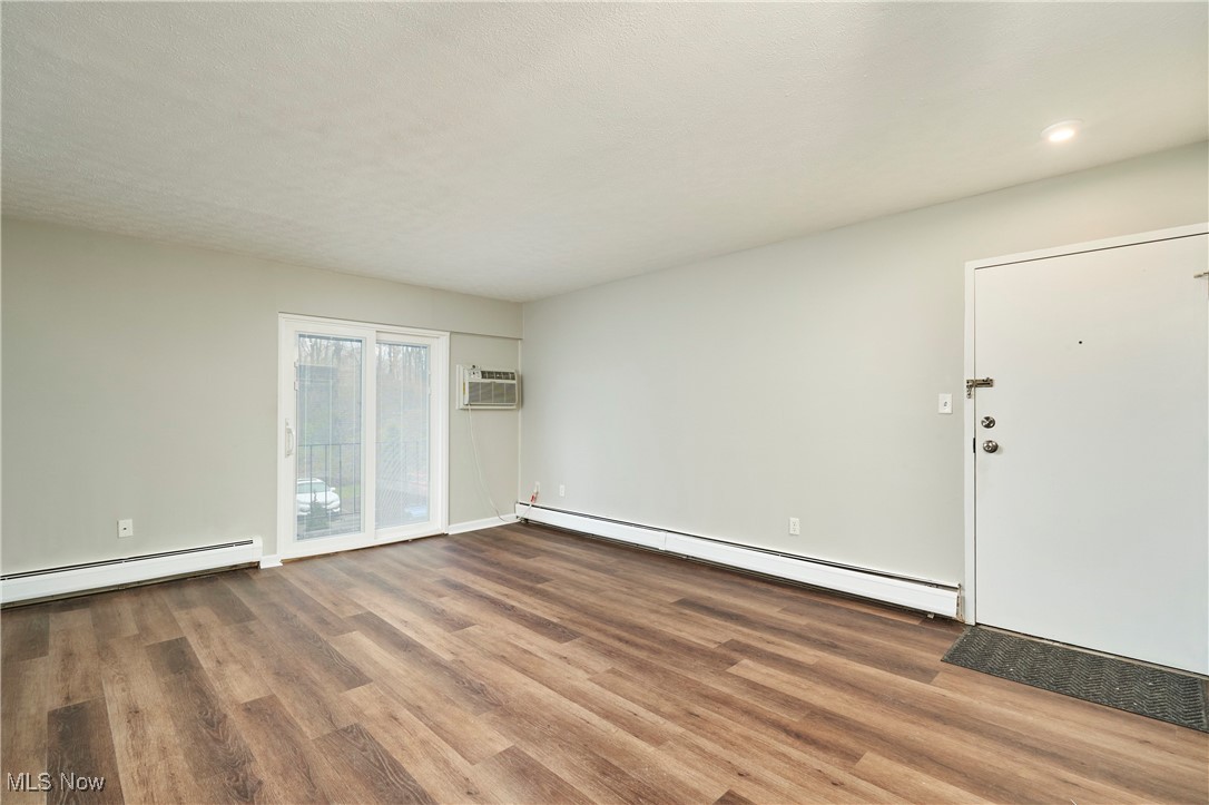 10744 Valley View Road, Unit B13 Northfield, OH 44067 - Photo 5 of 14 Gallery Image 5