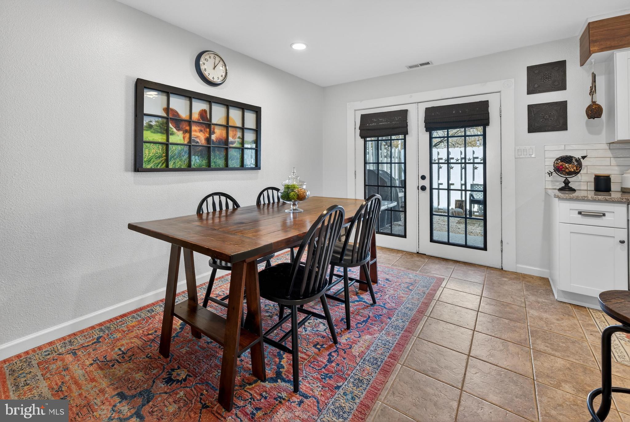 213 Balin Court Mantua, NJ 08051 - Photo 6 of 25 Dining area