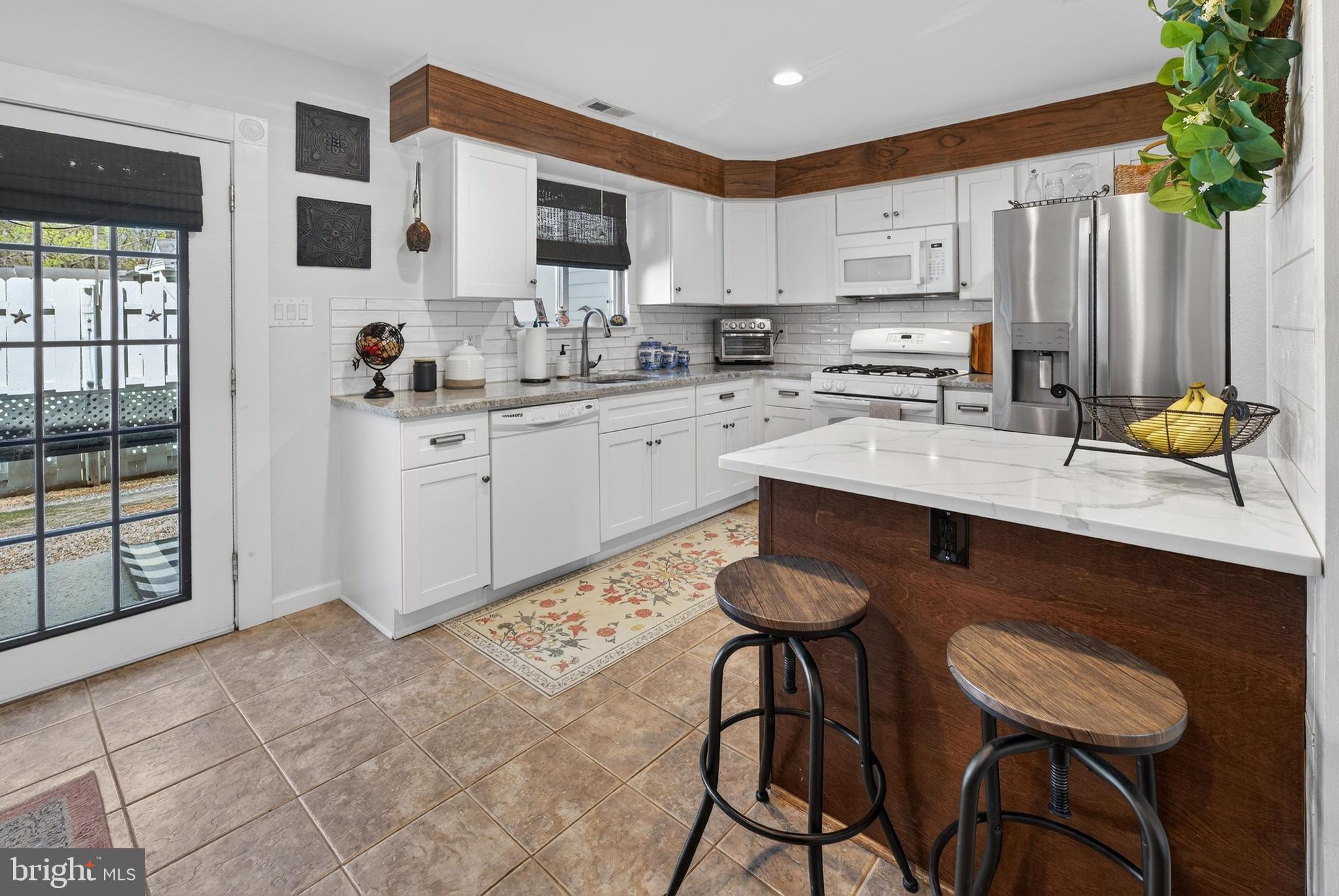 213 Balin Court Mantua, NJ 08051 - Photo 8 of 25 kitchen