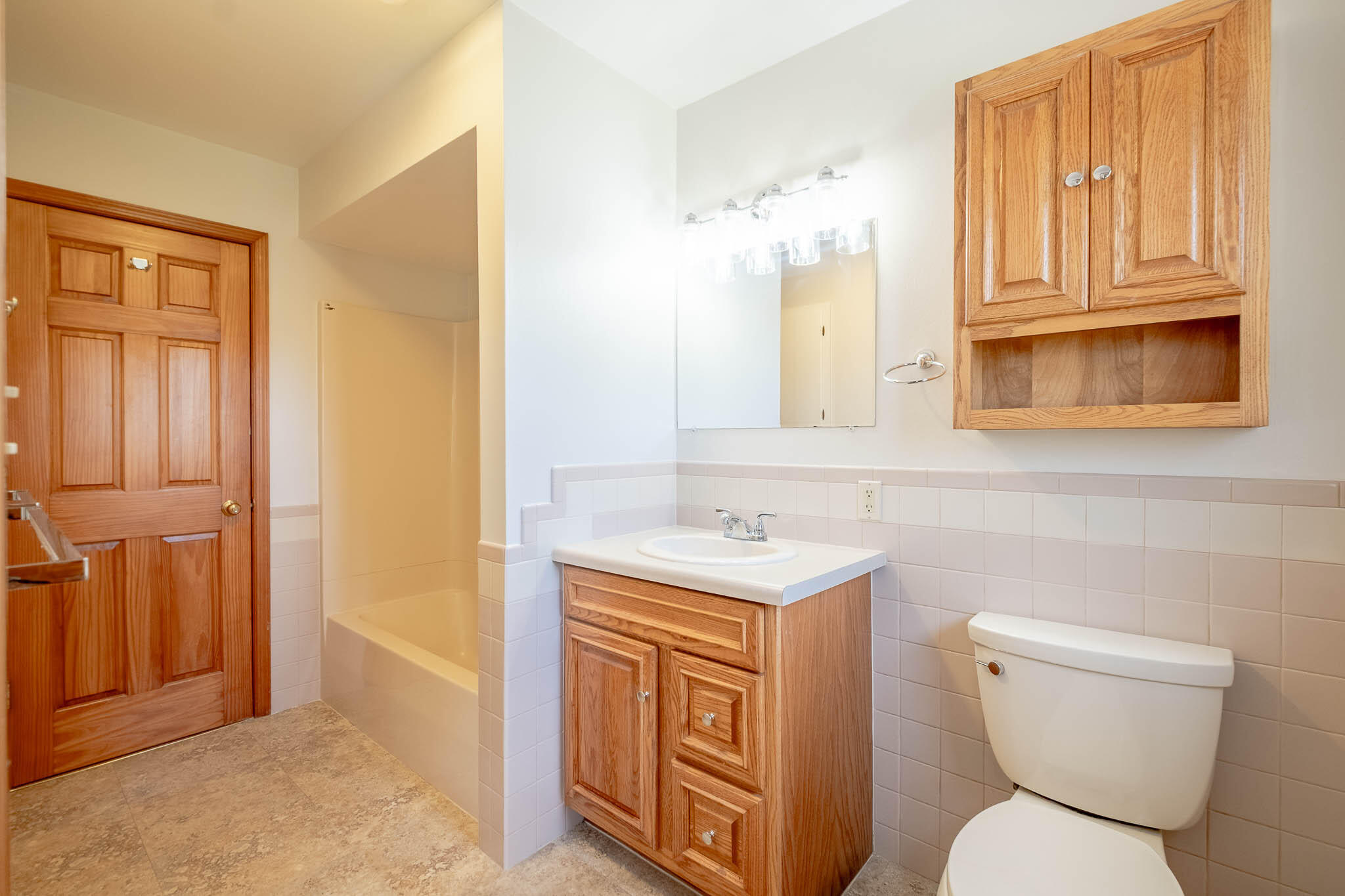 2708 Pershing Avenue Sheboygan, WI 53083 - Photo 15 of 17 Pershing - 003