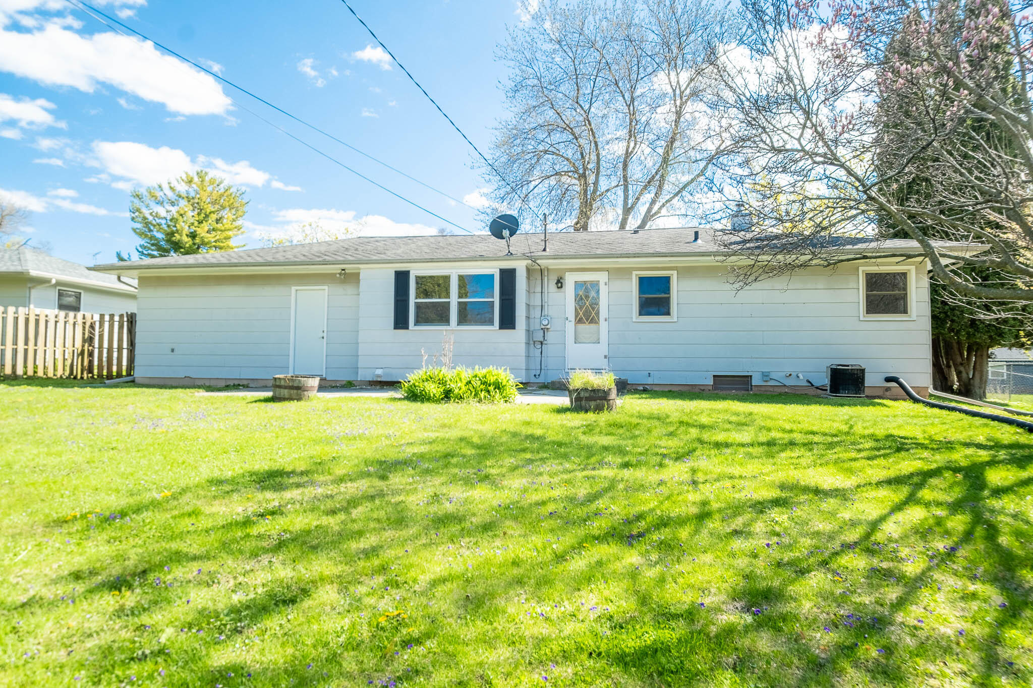 2708 Pershing Avenue Sheboygan, WI 53083 - Photo 16 of 17 Pershing - 016