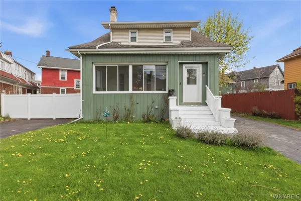 $219,900 | 28 Mineral Springs Road, Buffalo, NY 14210