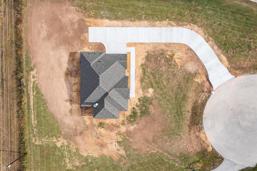 178 Private Road Canton, TX 75103 - Photo 4 of 38 a view of a swimming pool with sitting area