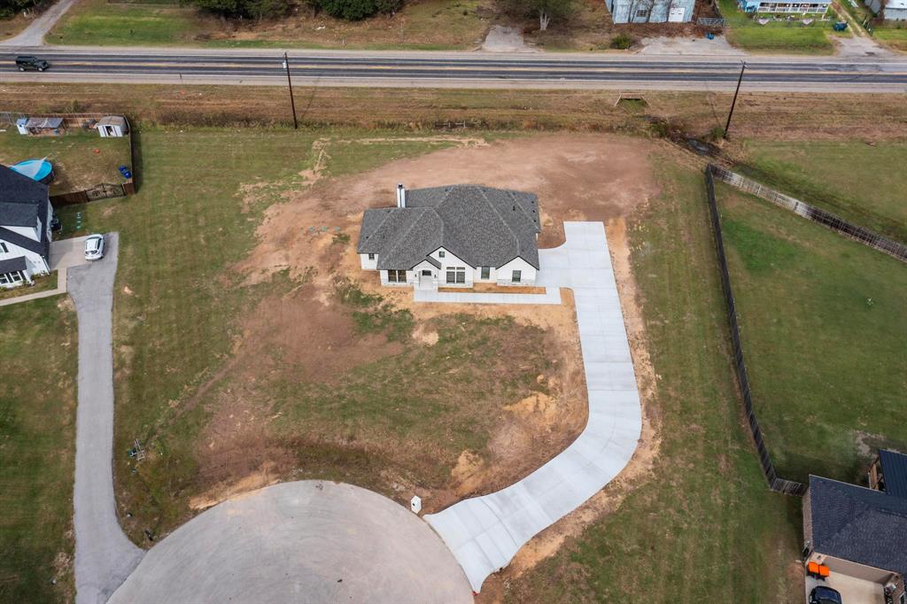 178 Private Road Canton, TX 75103 - Photo 5 of 38 a view of a jacuzzi