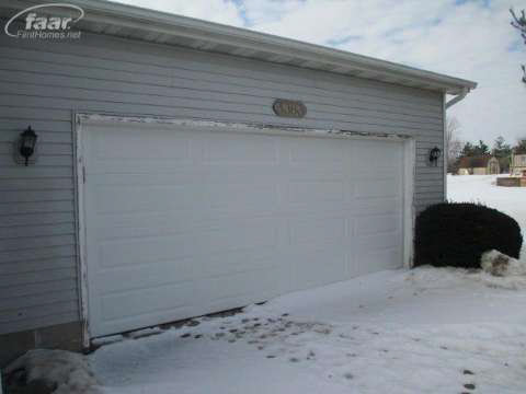 3383 Reid Road Swartz Creek, MI 48473 - Photo 2 of 21 20394868-1.JPG