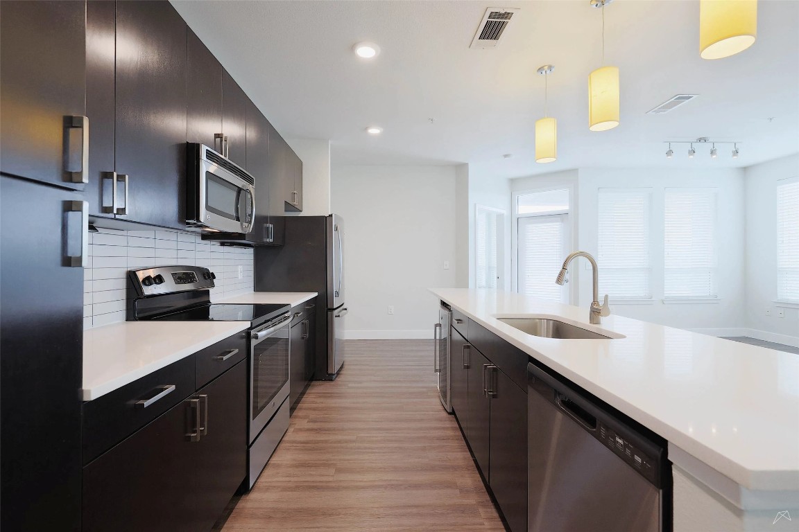 4800 Steiner Ranch Boulevard, Unit 14205 Austin, TX 78732 - Photo 16 of 31 Up to 8 weeks free rent plus reduced deposits!