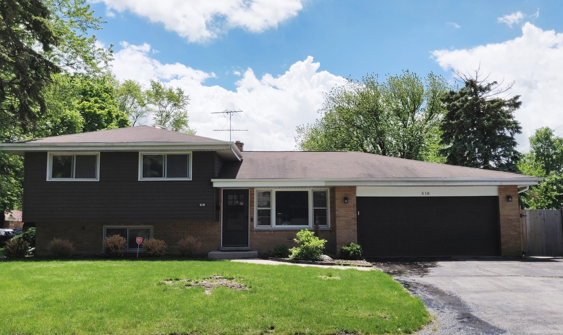 518 High Ridge Road Hillside, IL 60162 - Photo 1 of 34