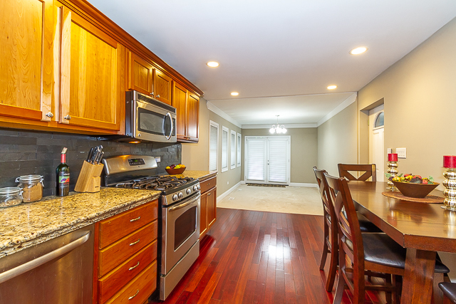 518 High Ridge Road Hillside, IL 60162 - Photo 11 of 34