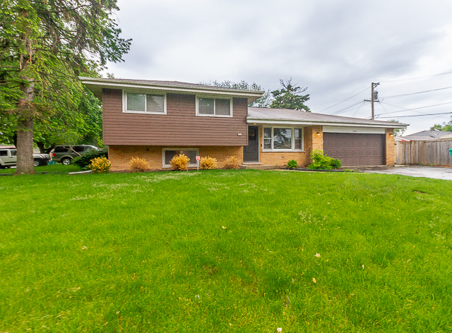 518 High Ridge Road Hillside, IL 60162 - Photo 3 of 34