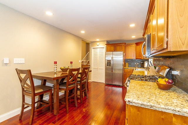 518 High Ridge Road Hillside, IL 60162 - Photo 9 of 34