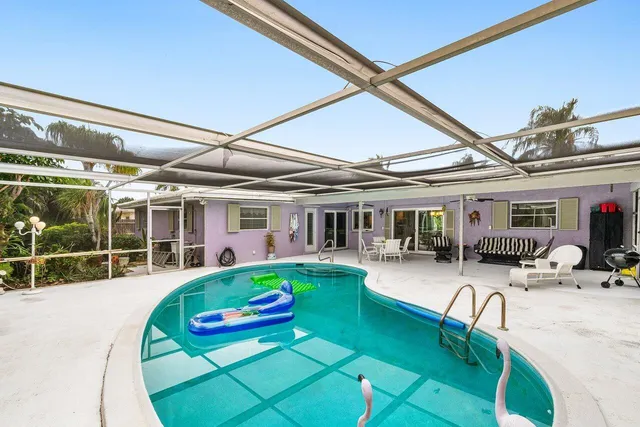 $685,000 | 1220 Southwest 25th Place, Boynton Beach, FL 33426