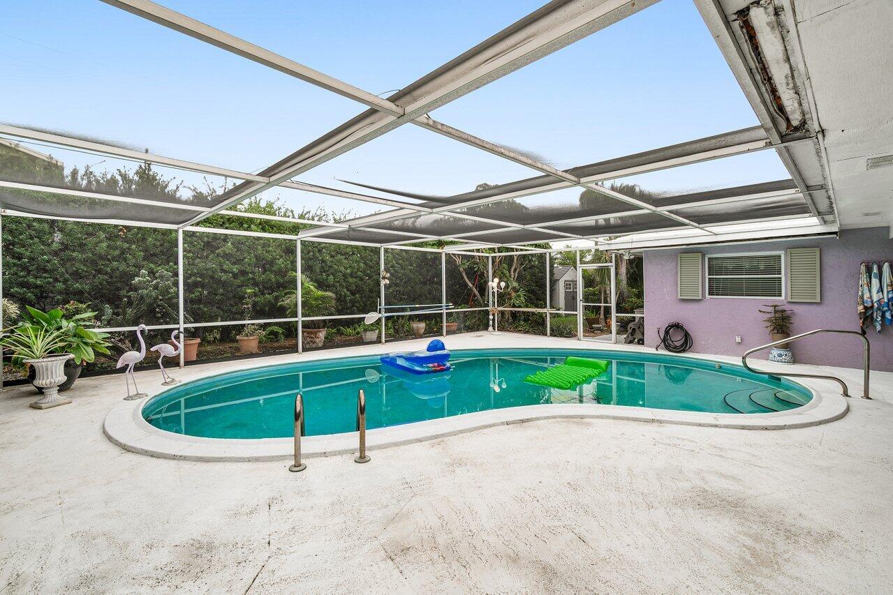 1220 Southwest 25th Place Boynton Beach, FL 33426 - Photo 30 of 62 Pool Patio