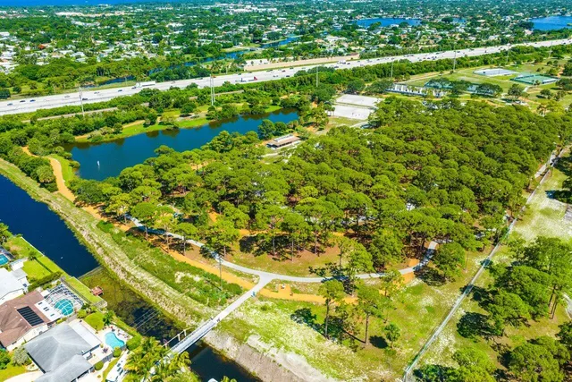 $685,000 | 1220 Southwest 25th Place, Boynton Beach, FL 33426