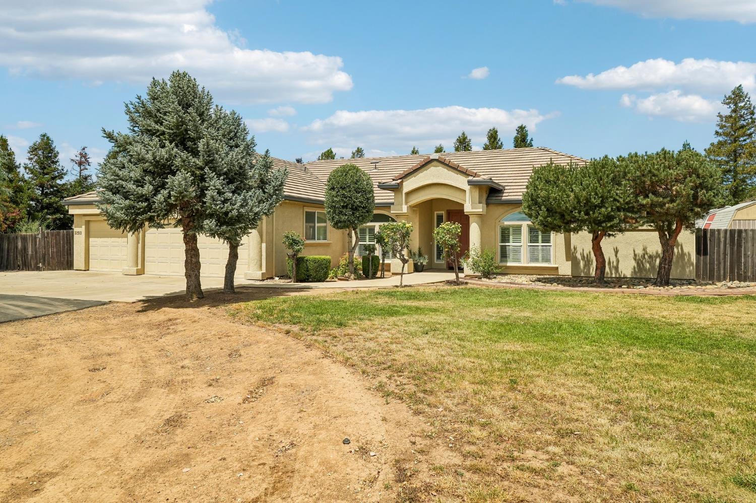 3293 East Woodson Road Acampo, CA 95220 - Photo 3 of 55 Gallery Image 3