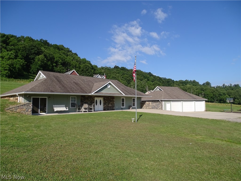 282 Low Meadow Road St. Marys, WV 26170 - Photo 1 of 13 Front View
