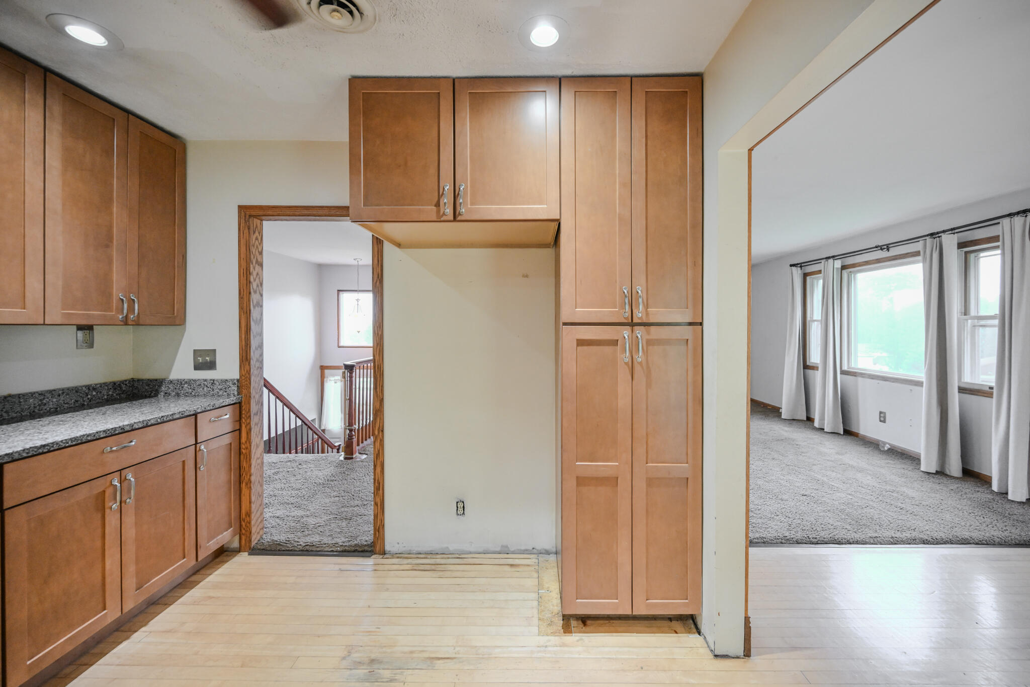 668 Suncrest Drive Springfield, OH 45503 - Photo 14 of 39 20260728-668 Suncrest-0014