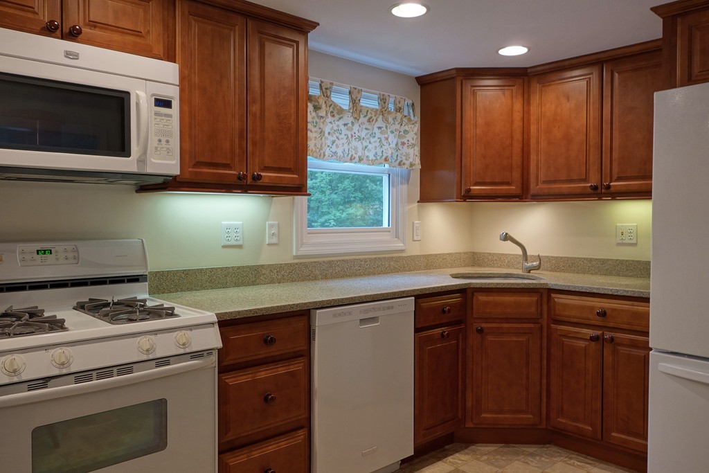 30 Spring Street Plympton, MA 02367 - Photo 3 of 21 Gallery Image 3