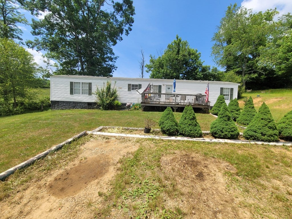 260 Frog Spur Road Fancy Gap, VA 24328 - Photo 2 of 20 Gallery Image 2