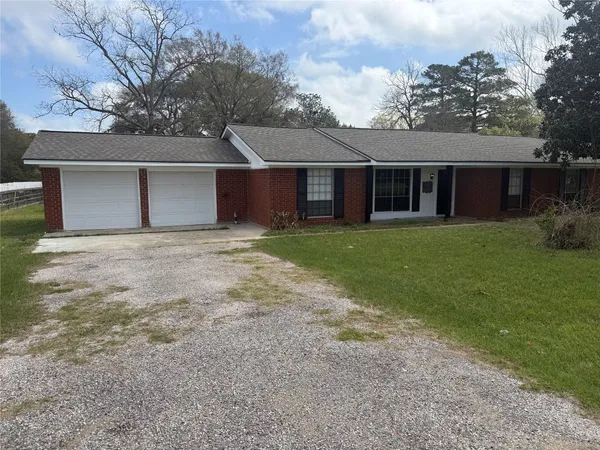 $1,800 | 141 Slade Street, Coldspring, TX 77331