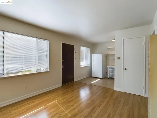 $1,700 | 3811 Opal Street, Oakland, CA 94609