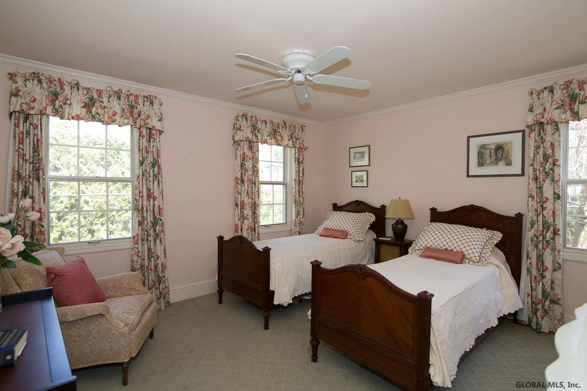 40 Wexford Road Bethlehem, NY 12054 - Photo 16 of 23 Photo 16