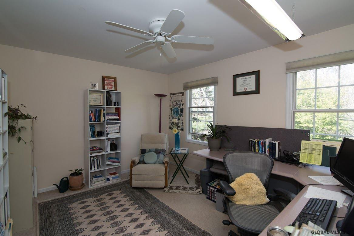 40 Wexford Road Bethlehem, NY 12054 - Photo 18 of 23 Photo 18