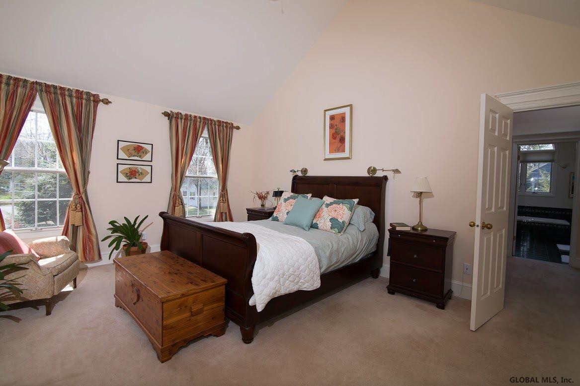 40 Wexford Road Bethlehem, NY 12054 - Photo 19 of 23 Photo 19