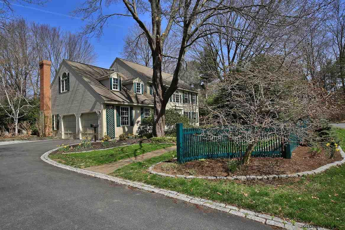 40 Wexford Road Bethlehem, NY 12054 - Photo 2 of 23 Photo 2