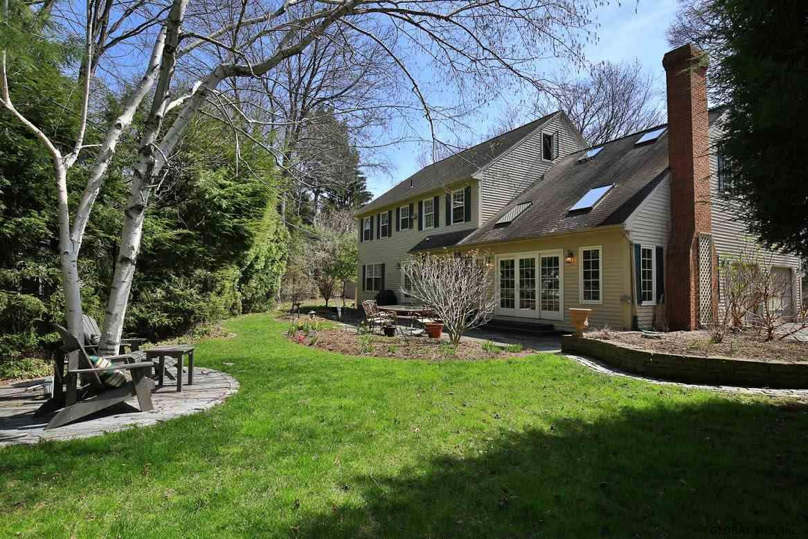 40 Wexford Road Bethlehem, NY 12054 - Photo 3 of 23 Photo 3
