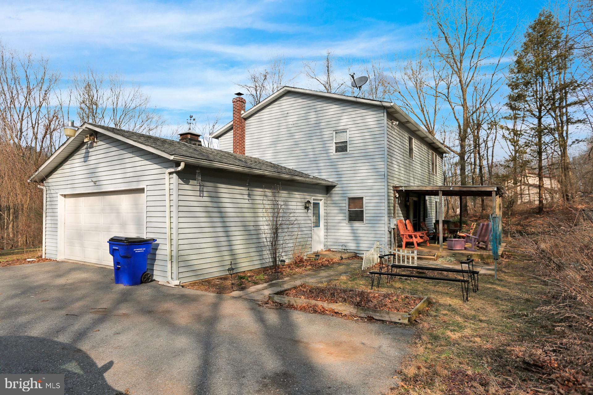 135 Center Road Leesport, PA 19533 - Photo 3 of 32 Gallery Image 3