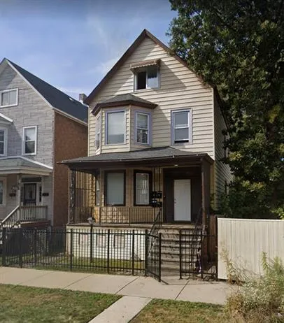 $975 | 8320 South Muskegon Avenue, Unit 3, Chicago, IL 60617