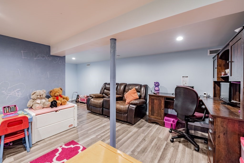29 Silvin Road Chicopee, MA 01013 - Photo 23 of 27 Gallery Image 23