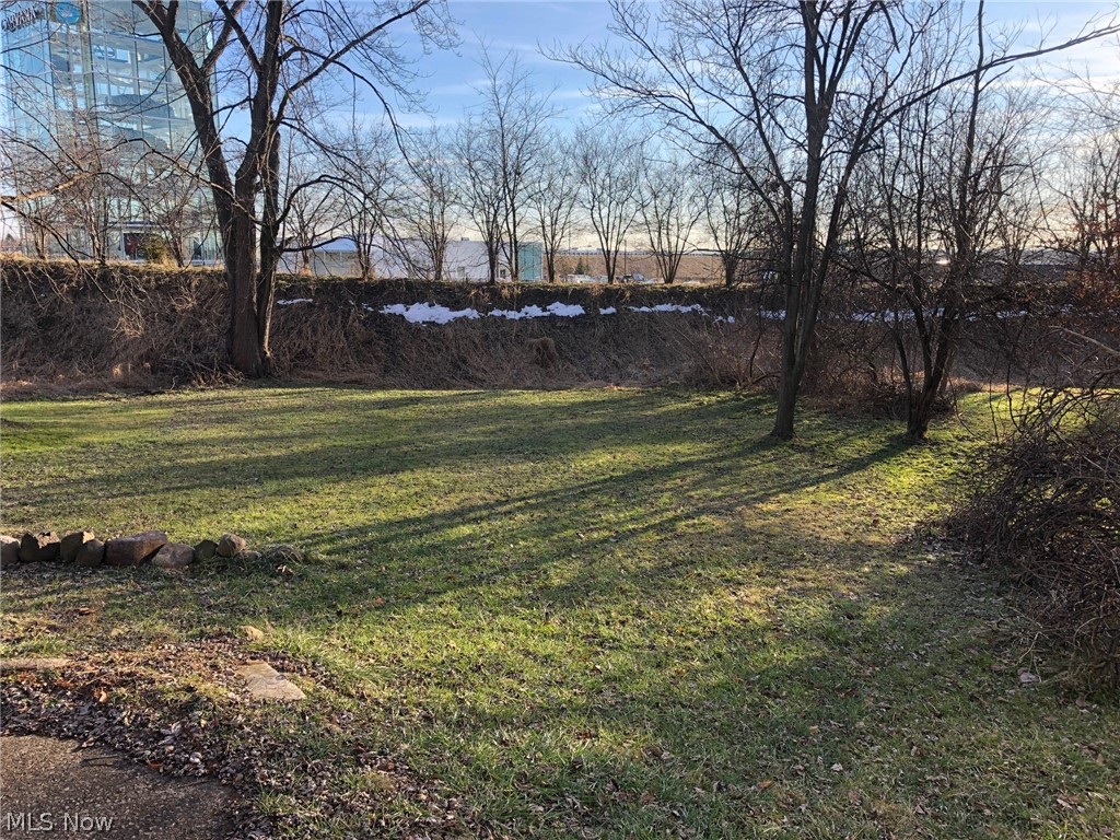 24800 Emery Road Warrensville Heights, OH 44128 - Photo 17 of 17 Rear of property