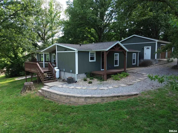 $350,000 | 3060 Egyptian Hills Drive, Creal Springs, IL 62922