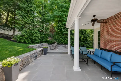$1,695,000 | 2 Gino's Way, Ridgefield, CT 06877