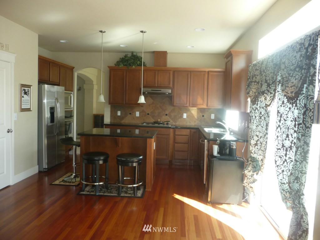 4030 166th Street Southeast Bothell, WA 98012 - Photo 3 of 12