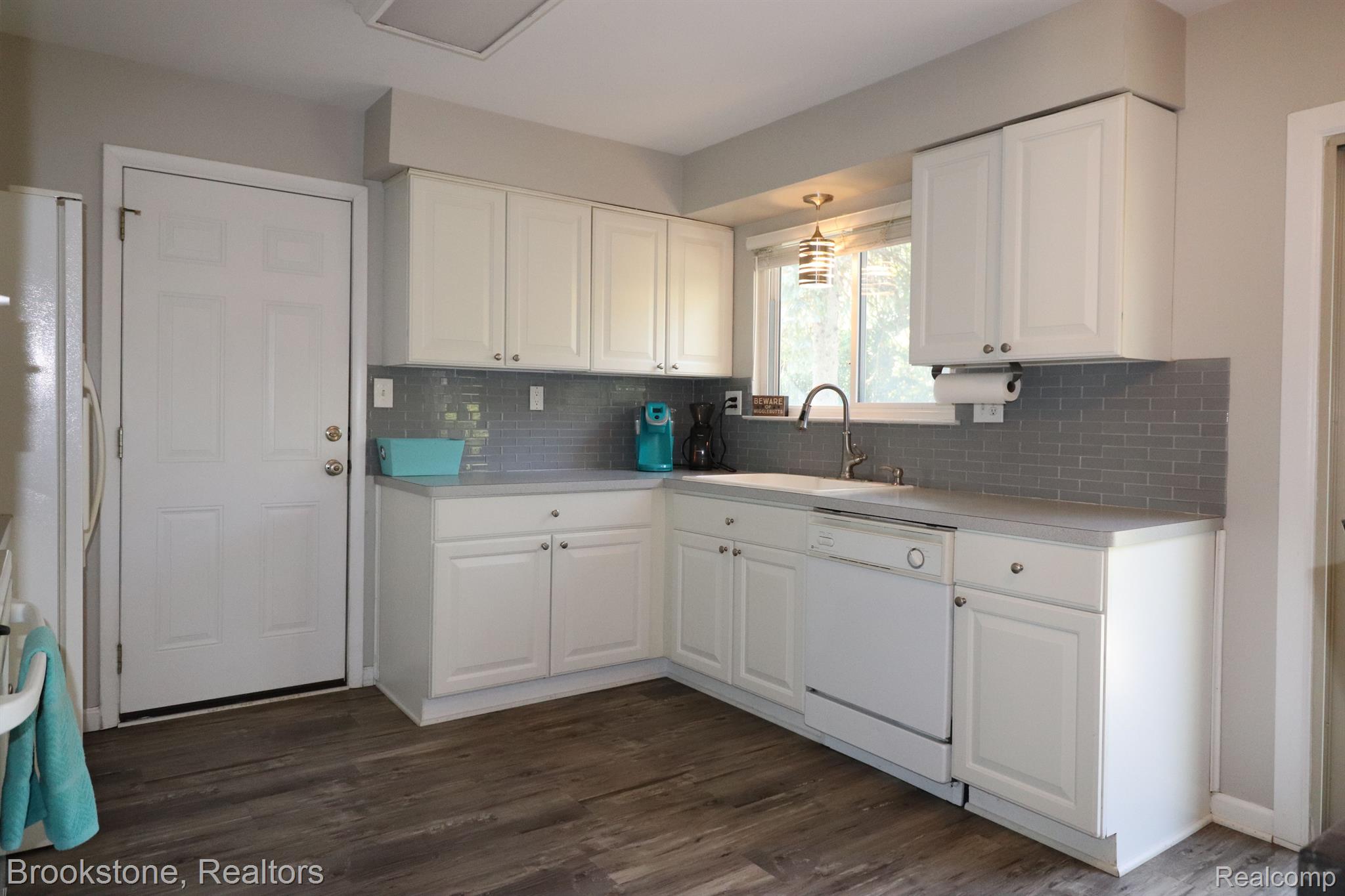30089 Merrick Warren, MI 48092 - Photo 10 of 53 kitchen 2