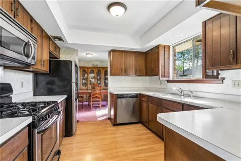 $300,000 | 1816 Cleary Avenue, Metairie, LA 70001