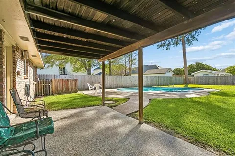 $300,000 | 1816 Cleary Avenue, Metairie, LA 70001