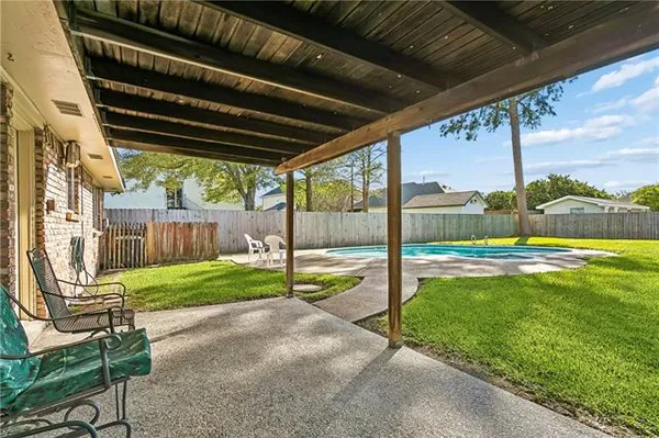 $300,000 | 1816 Cleary Avenue, Metairie, LA 70001