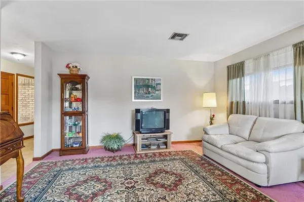 $300,000 | 1816 Cleary Avenue, Metairie, LA 70001