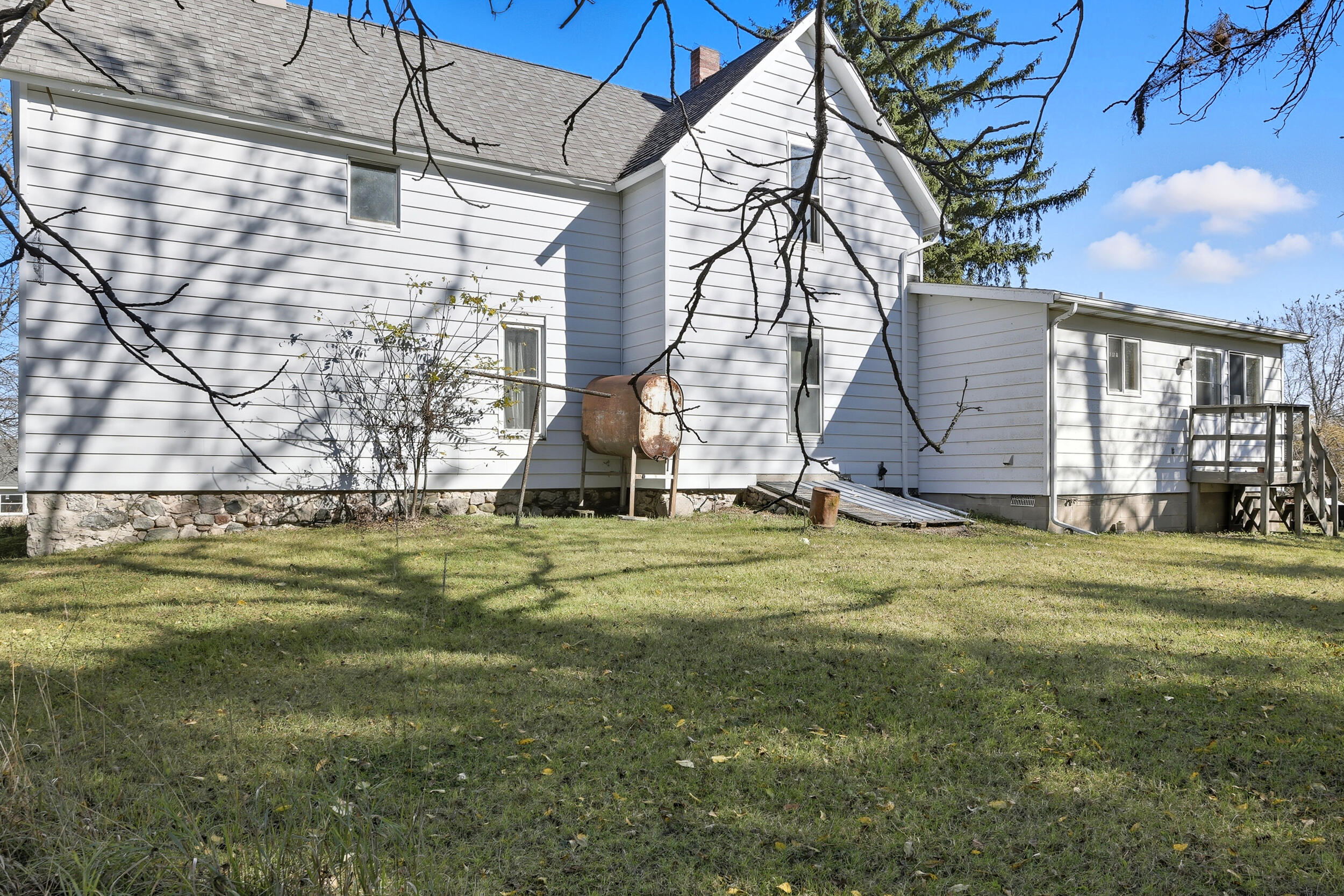 1765 Fleck Road Six Lakes, MI 48886 - Photo 21 of 32 18_a-33