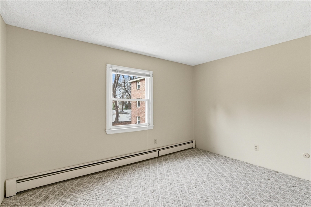 136 Tyngsboro Road, Unit 7 Chelmsford, MA 01863 - Photo 14 of 34