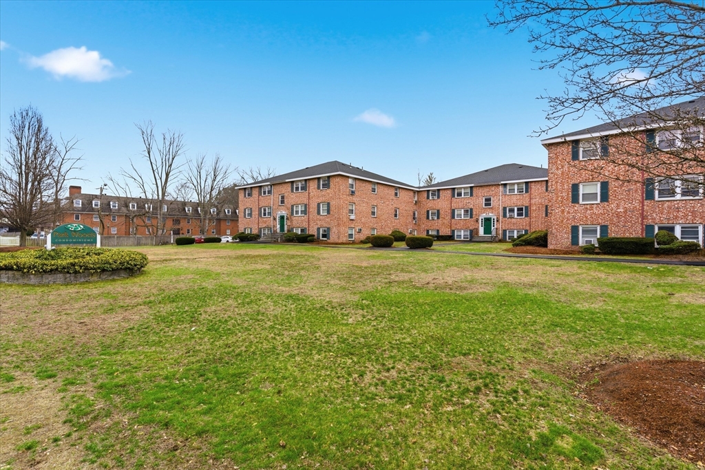 136 Tyngsboro Road, Unit 7 Chelmsford, MA 01863 - Photo 20 of 34