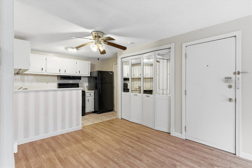 136 Tyngsboro Road, Unit 7 Chelmsford, MA 01863 - Photo 2 of 34