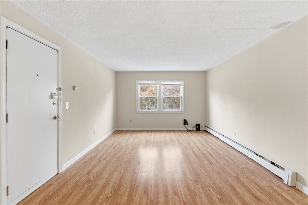 136 Tyngsboro Road, Unit 7 Chelmsford, MA 01863 - Photo 8 of 34