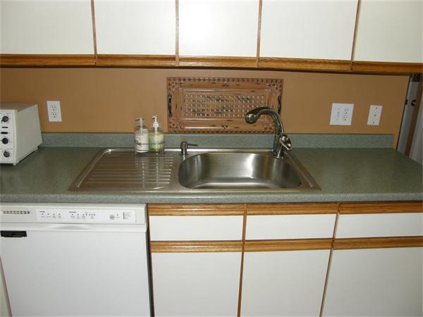 111 Beacon Park Road, Unit 111 Webster, MA 01570 - Photo 15 of 30 Gallery Image 15