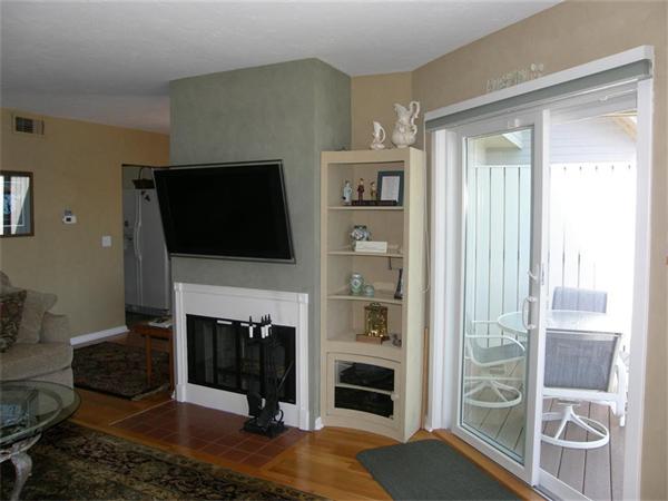 111 Beacon Park Road, Unit 111 Webster, MA 01570 - Photo 8 of 30 Gallery Image 8